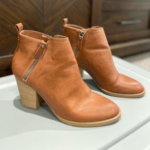 Tan boots size 9.5